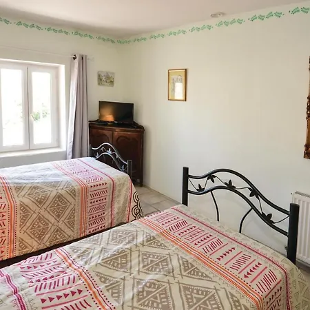 Holiday home Awesome In Jonquieres (Vaucluse)