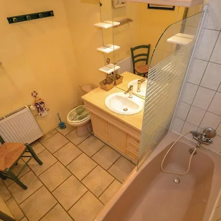 Holiday home Awesome In Jonquieres (Vaucluse)